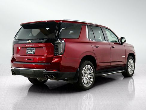 Used 2025 Chevrolet Tahoe Premier AWD/4WD image 5
