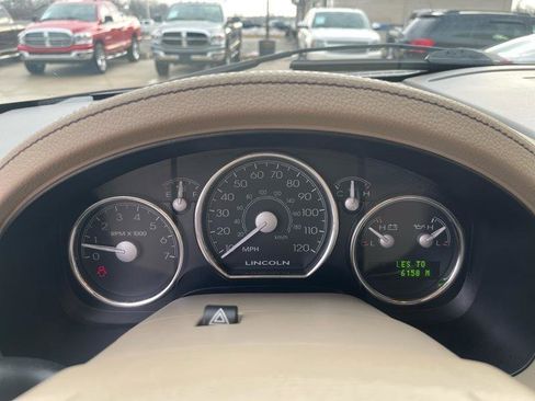 Used 2006 Lincoln Mark LT 4x4 image 34