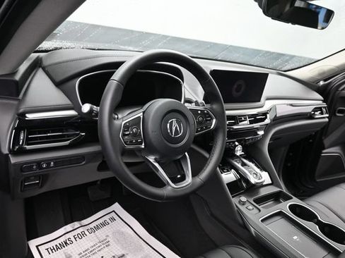 Used 2025 Acura MDX SH-AWD image 16