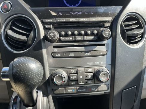 Used 2015 Honda Pilot SE image 19