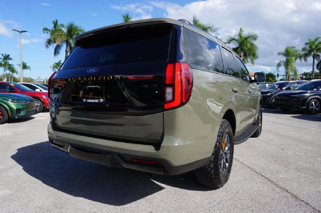 Used 2025 Ford Expedition Tremor AWD/4WD image 7