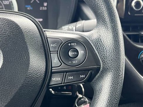Used 2021 Toyota Corolla LE image 25