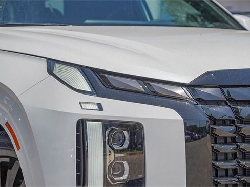 New 2025 Hyundai Palisade Calligraphy image 2