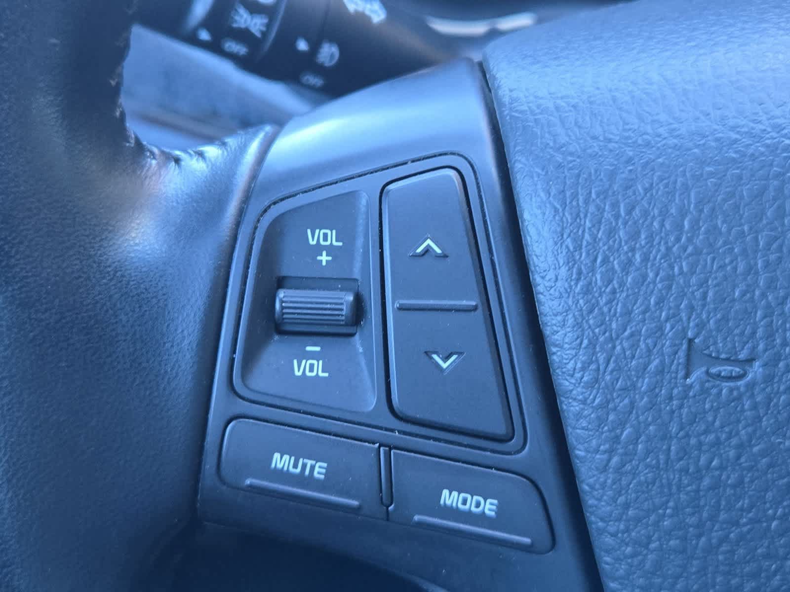 Used 2014 Kia Sorento SX w/ 3rd Row Package FWD image 24