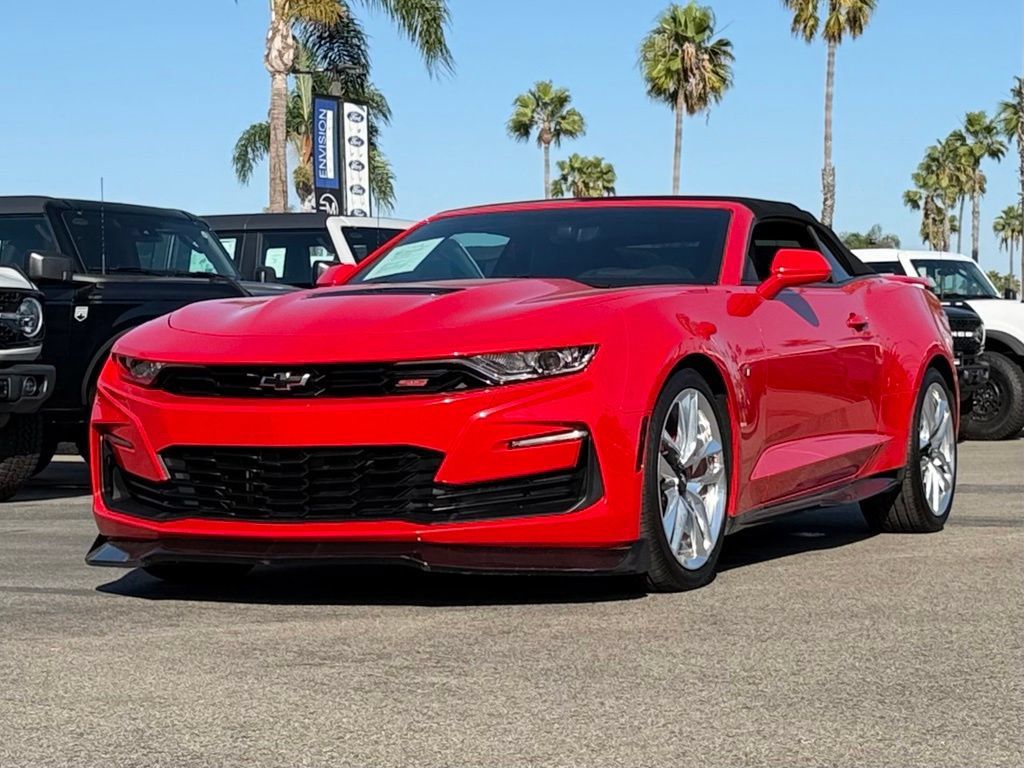 Used 2021 Chevrolet Camaro SS RWD image 4