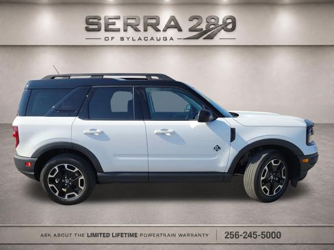 Used 2023 Ford Bronco Sport Outer Banks w/ Tech Package AWD/4WD image 4