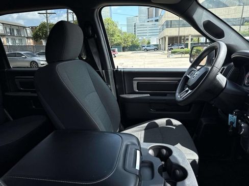 Used 2024 RAM 1500 Warlock RWD image 9