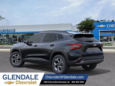 New 2026 Chevrolet Trax LT image 1