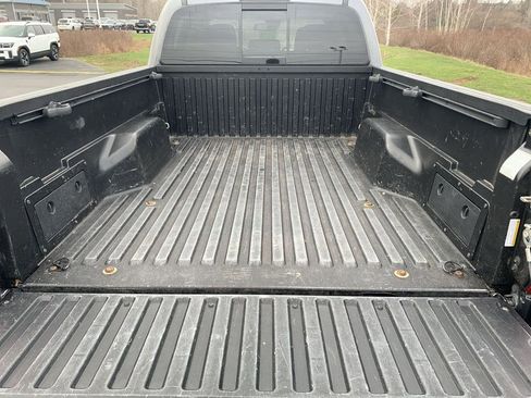 Used 2018 Toyota Tacoma SR5 image 27