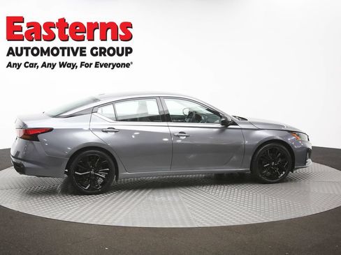 Used 2023 Nissan Altima 2.5 SR FWD image 43