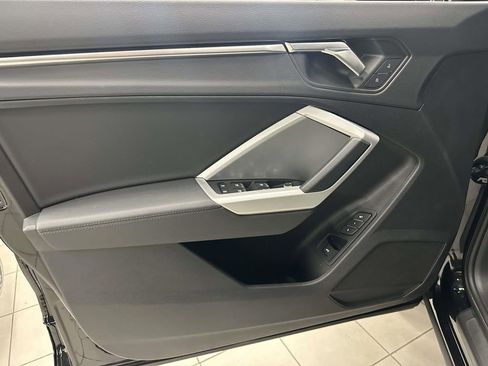 Used 2024 Audi Q3 2.0T Premium w/ Convenience Package image 18