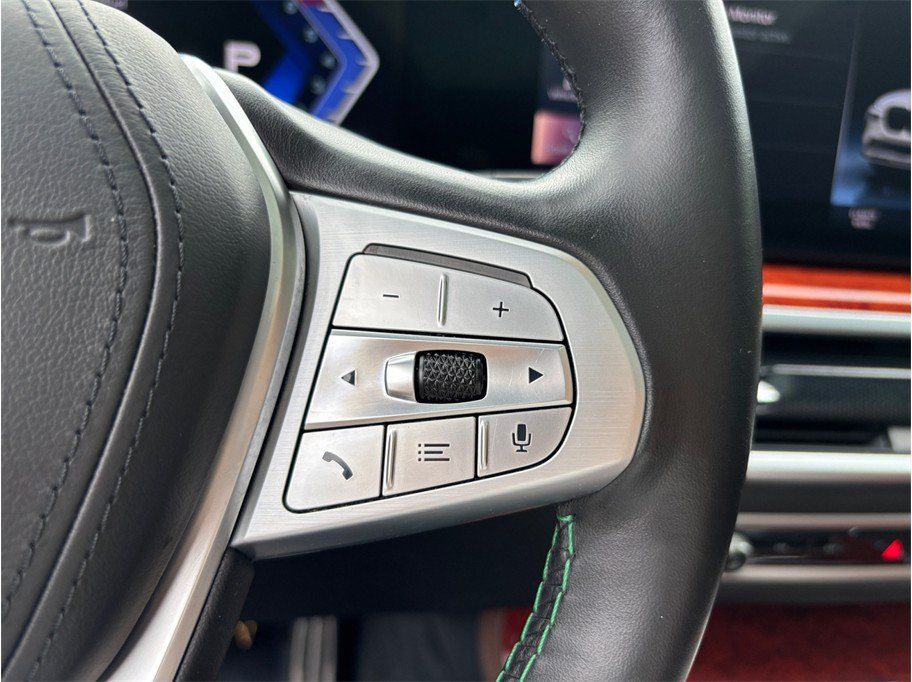 Used 2023 BMW ALPINA XB7 AWD/4WD image 29
