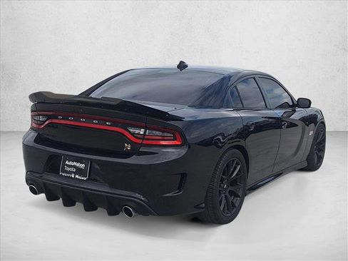 Used 2019 Dodge Charger Scat Pack w/ Dynamics Package RWD image 5