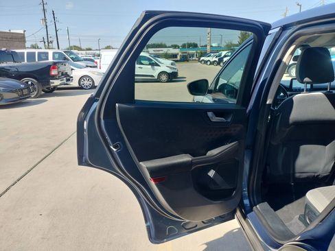 Used 2020 Ford Escape SE image 27