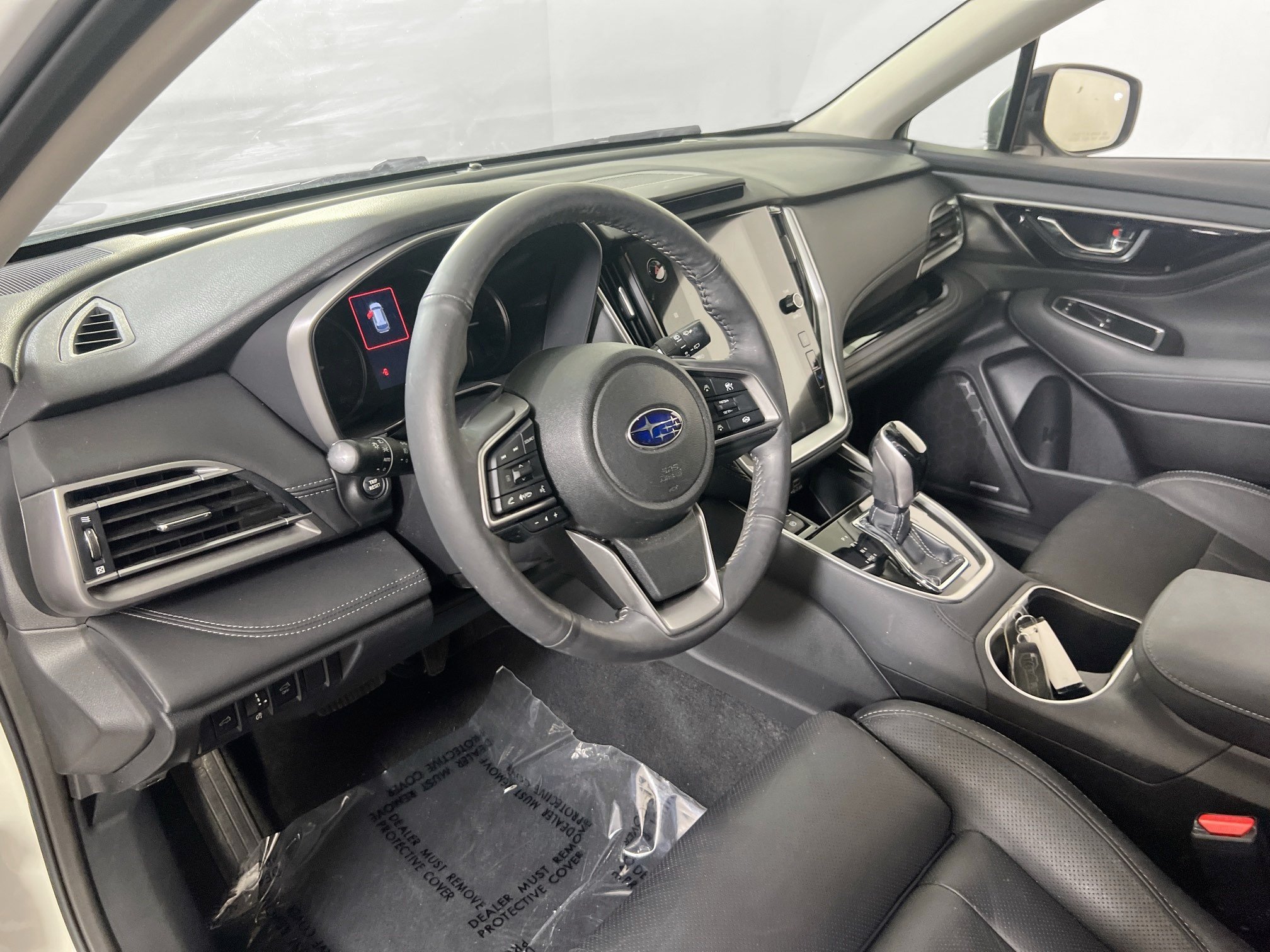 Used 2023 Subaru Outback Touring AWD/4WD image 9