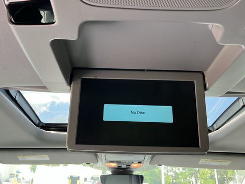 Used 2023 Honda Odyssey Elite image 34
