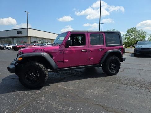 Used 2024 Jeep Wrangler Unlimited Sport AWD/4WD image 3