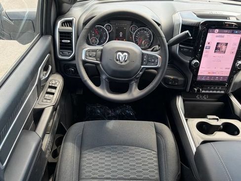 New 2026 RAM 2500 Big Horn AWD/4WD image 33
