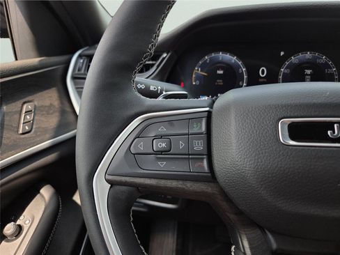 New 2026 Jeep Grand Cherokee L Limited image 30