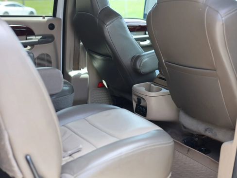 Used 2004 Ford Excursion Eddie Bauer AWD/4WD image 19