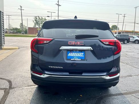 Used 2018 GMC Terrain SLT w/ Preferred Package FWD image 5
