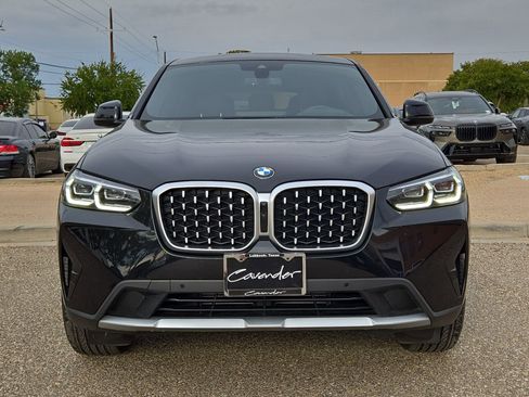 Certified 2025 BMW X4 xDrive30i image 10
