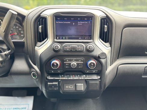 Used 2021 Chevrolet Silverado 1500 LT w/ LPO, Liner Protection Package AWD/4WD image 25