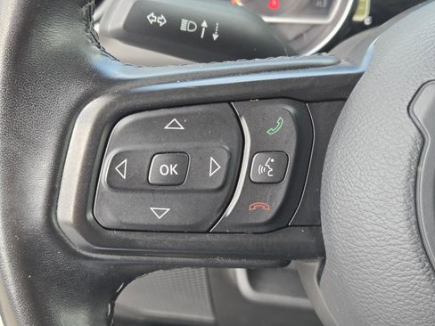 Certified 2021 Jeep Wrangler Sport AWD/4WD image 17