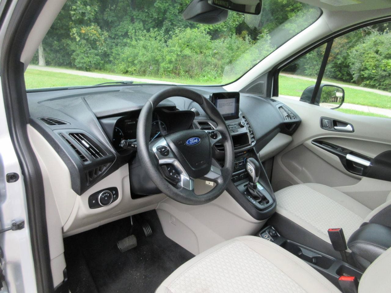 Used 2020 Ford Transit Connect XLT FWD image 39