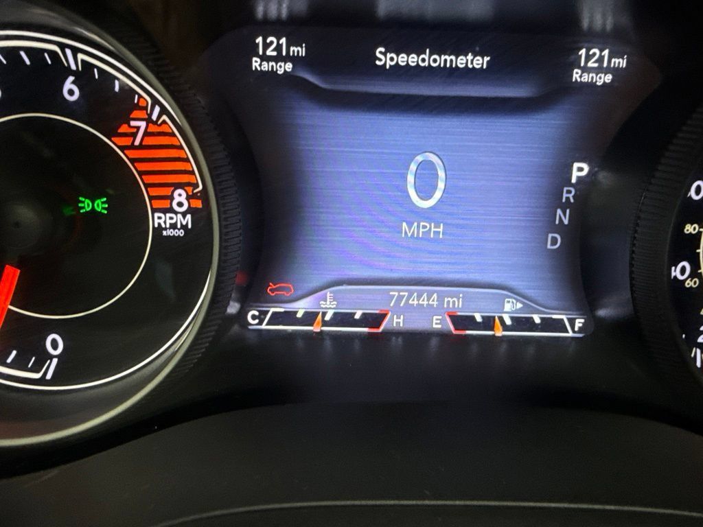 Used 2021 Jeep Cherokee Trailhawk w/ Sun, Sound & Nav Group AWD/4WD image 30