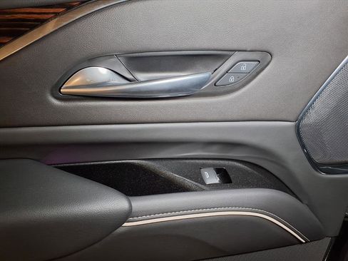 Certified 2024 Cadillac Escalade Premium Luxury w/ Performance Package image 19