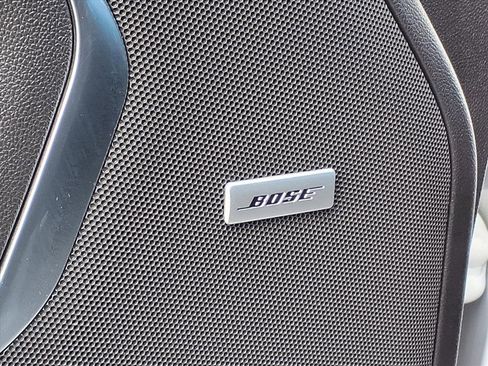 Used 2023 Chevrolet Suburban LT image 32