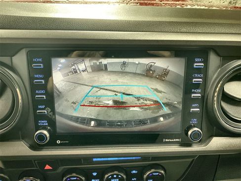 Used 2021 Toyota Tacoma TRD Sport image 15