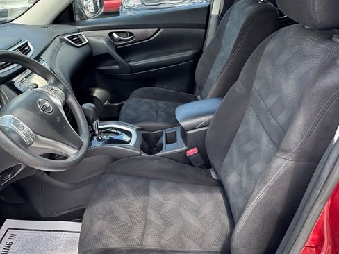 Used 2014 Nissan Rogue S w/ S Family Package AWD/4WD image 7