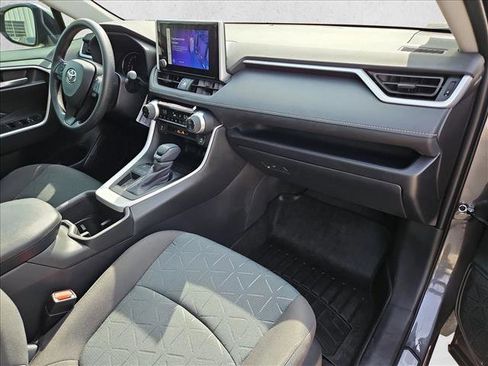 Used 2025 Toyota RAV4 XLE w/ Convenience Package image 23