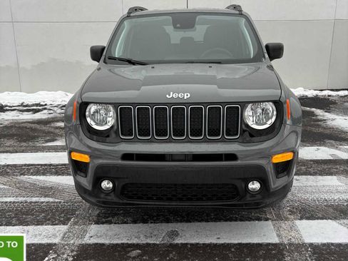 Used 2022 Jeep Renegade Latitude image 2