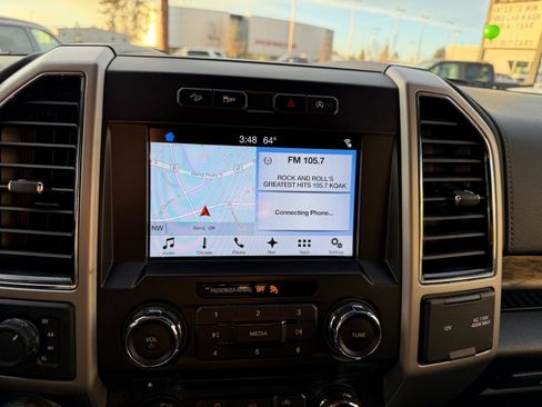 Used 2018 Ford F150 Lariat image 17