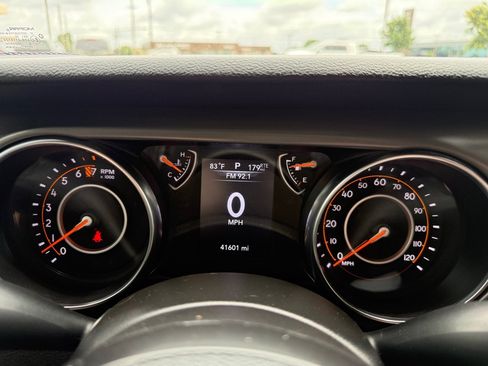 Used 2022 Jeep Wrangler Sport AWD/4WD image 24