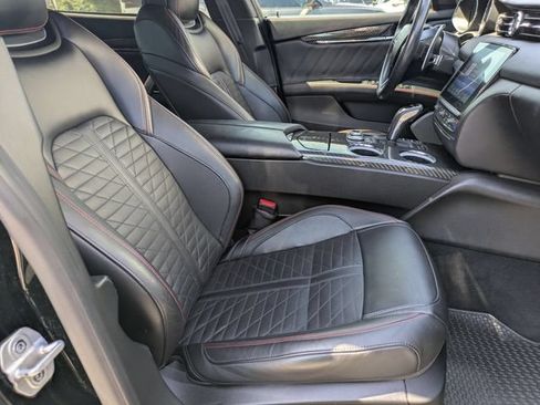 Used 2019 Maserati Quattroporte S GranSport Q4 AWD/4WD image 31