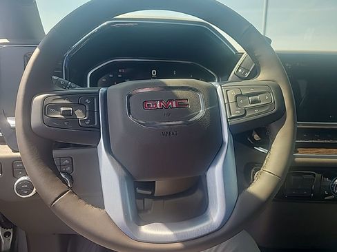 New 2026 GMC Sierra 1500 SLE AWD/4WD image 17