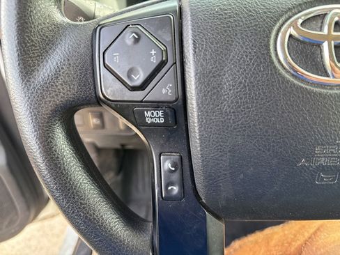 Used 2021 Toyota Tacoma SR AWD/4WD image 27