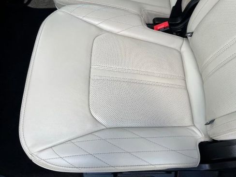 Used 2020 Ford Expedition Platinum AWD/4WD image 38