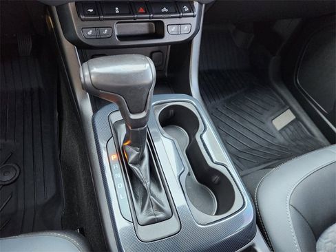 Used 2018 Chevrolet Colorado Z71 image 18