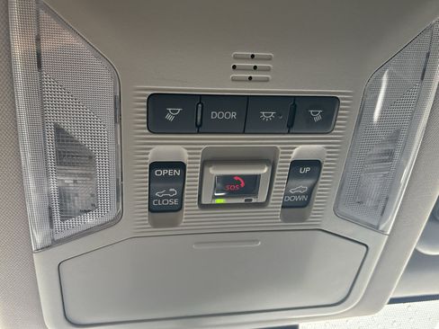 Used 2025 Toyota RAV4 XLE w/ Convenience Package FWD image 28