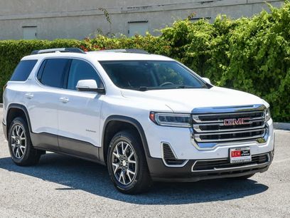 Used 2022 GMC Acadia SLE w/ Driver Convenience Package
