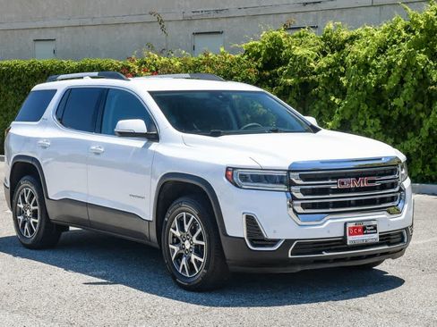 Used 2022 GMC Acadia SLE w/ Driver Convenience Package FWD image 3