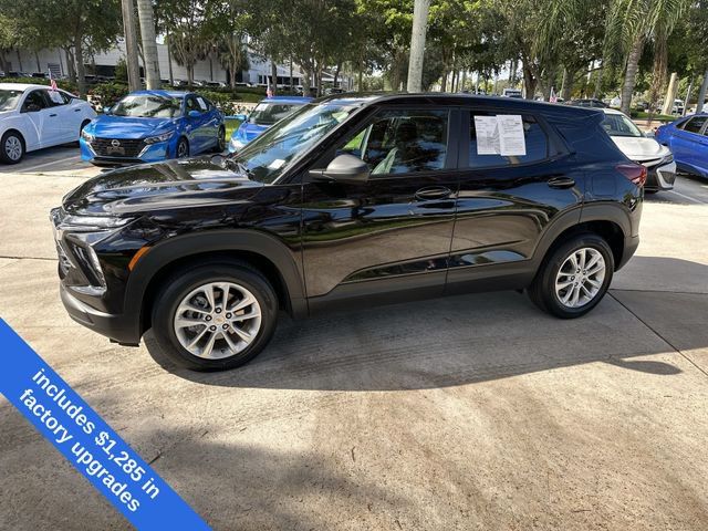 Used 2024 Chevrolet TrailBlazer LS w/ LS Convenience Package FWD image 20