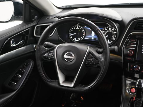 Used 2023 Nissan Maxima SL FWD image 14