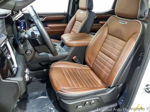 Used 2023 GMC Sierra 1500 Denali Ultimate AWD/4WD image 11