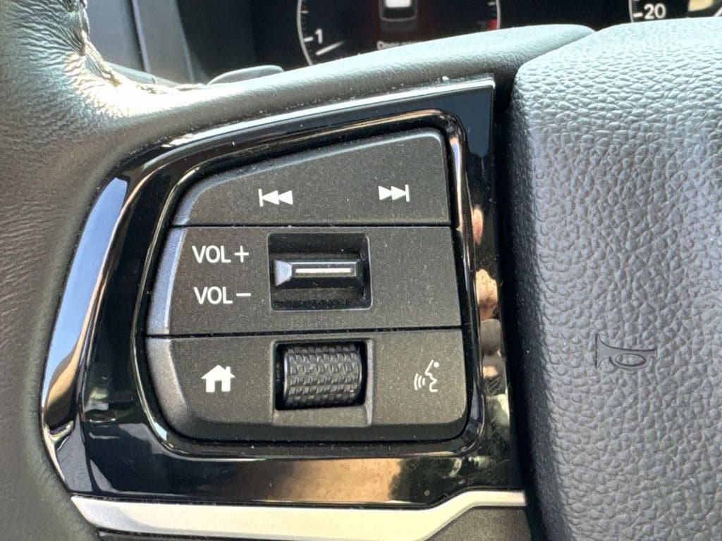 Used 2025 Honda Odyssey EX-L image 36